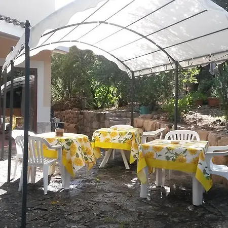 Antichi Aromi לינה וארוחת בוקר קאפוטרה